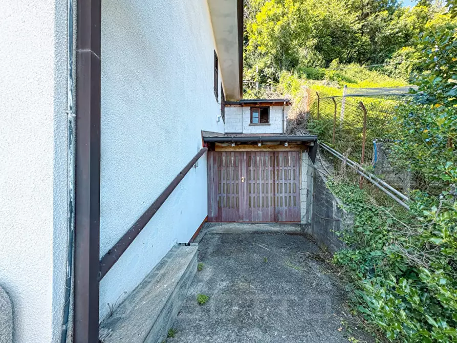 Immagine 30 di Casa bifamiliare in vendita  in Via Mottarone 6 a Armeno