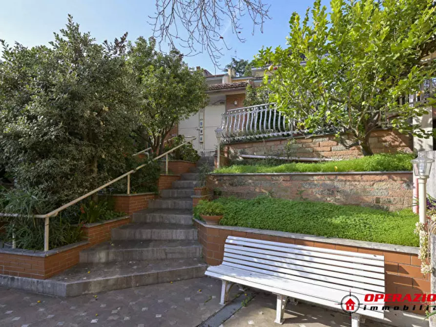 Immagine 2 di Casa bifamiliare in vendita  in Via Rocco Santoliquido a Roma