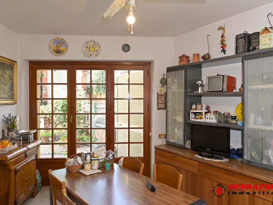 Immagine 10 di Casa bifamiliare in vendita  in Via Rocco Santoliquido a Roma