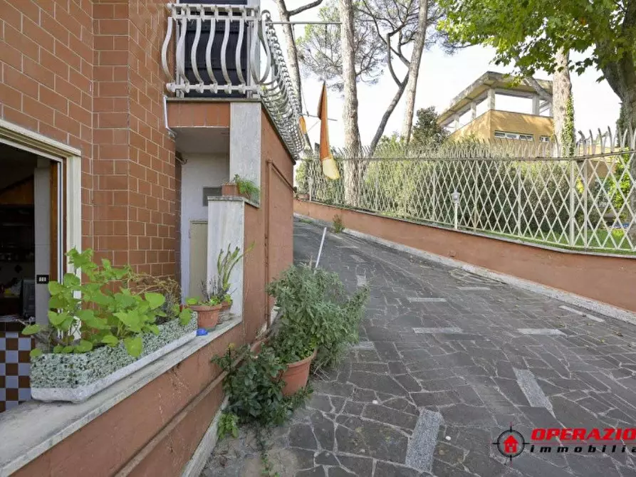 Immagine 37 di Casa bifamiliare in vendita  in Via Rocco Santoliquido a Roma