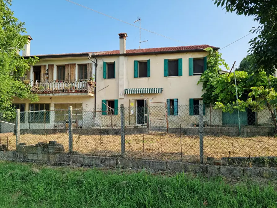 Immagine 1 di Casa bifamiliare in vendita  in via nina a Vo