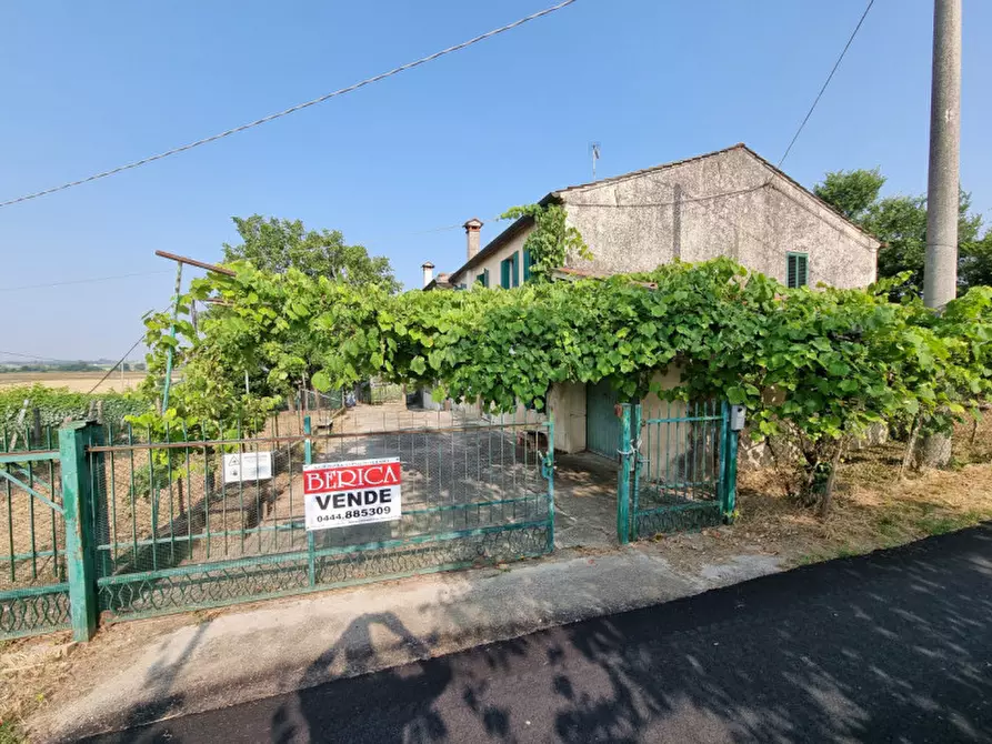 Immagine 3 di Casa bifamiliare in vendita  in via nina a Vo