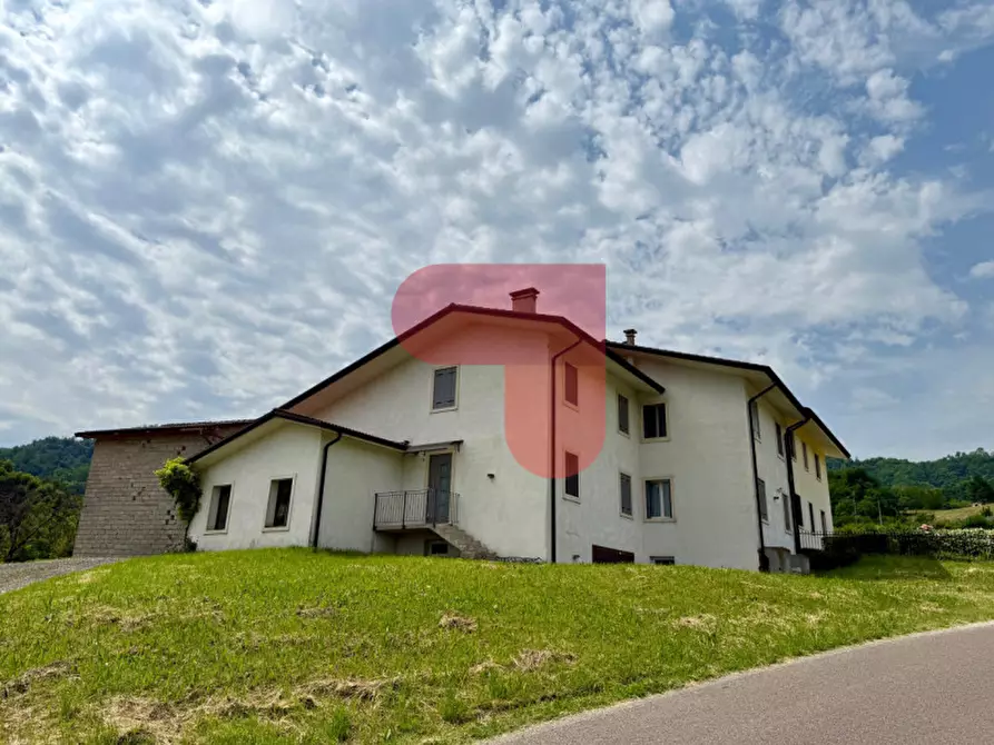 Immagine 1 di Casa bifamiliare in vendita  in Arzignano a Arzignano