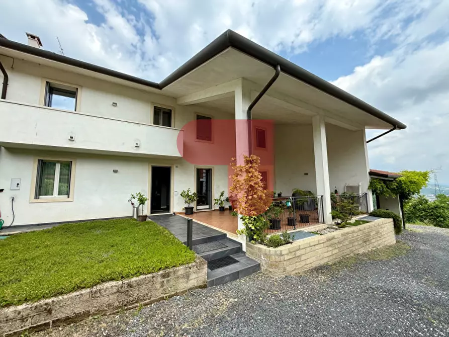 Immagine 2 di Casa bifamiliare in vendita  in Arzignano a Arzignano