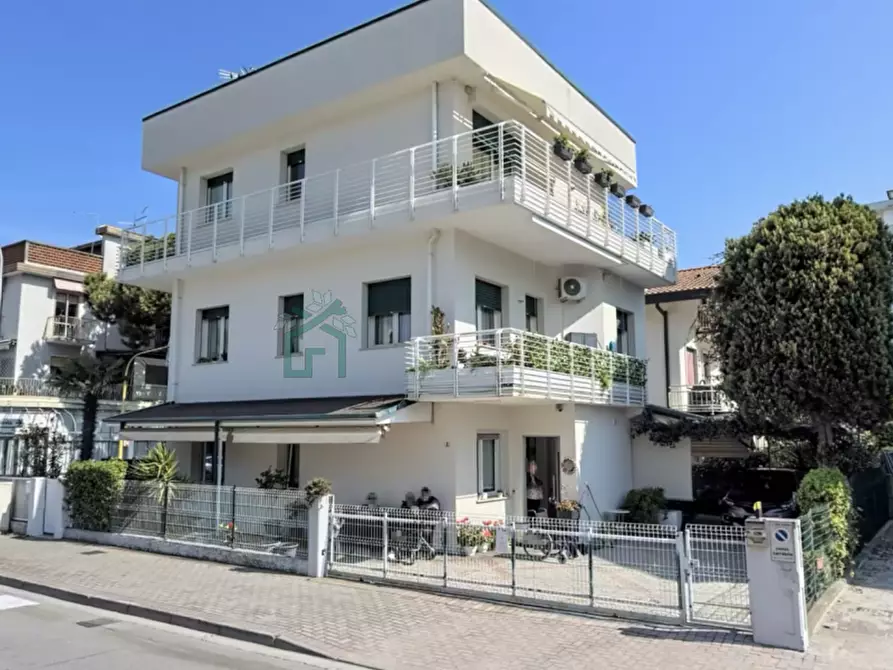 Immagine 1 di Appartamento in vendita  a Jesolo