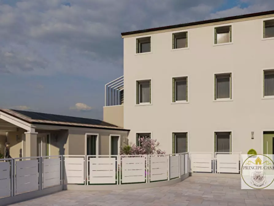 Immagine 1 di Casa bifamiliare in vendita  in via Salute a Este