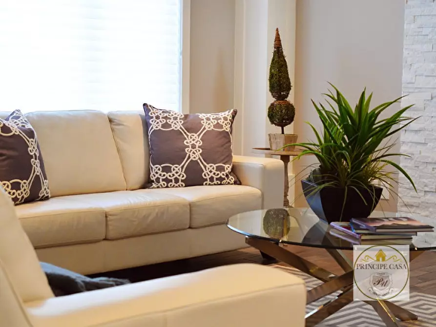 Immagine 2 di Casa bifamiliare in vendita  in via Salute a Este