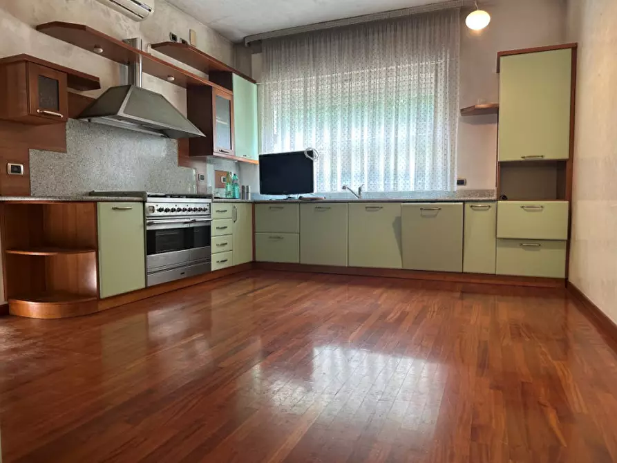 Immagine 9 di Casa indipendente in vendita  in Viale Venezia a Bassano Del Grappa