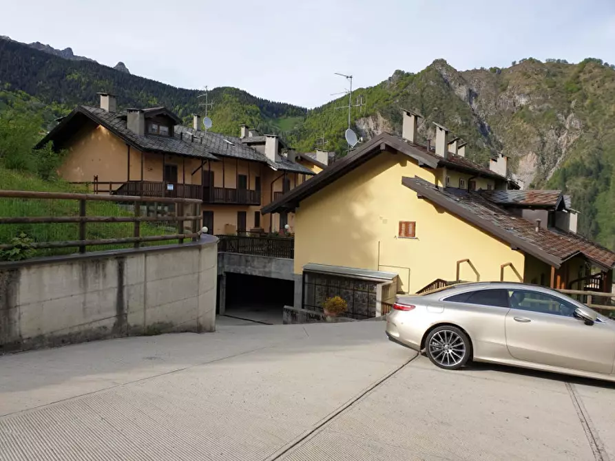 Immagine 2 di Appartamento in vendita  in via Olimpiadi a Valtorta