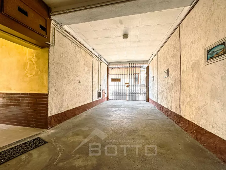 Immagine 36 di Casa indipendente in vendita  in Vicolo Ardito 9 a Gattinara