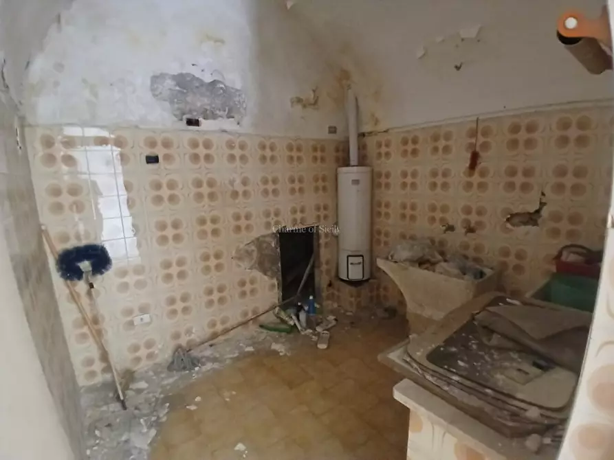 Immagine 7 di Casa indipendente in vendita  a Modica