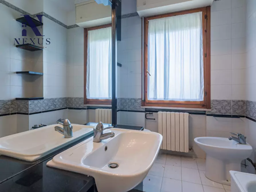 Immagine 11 di Appartamento in vendita  a Fano