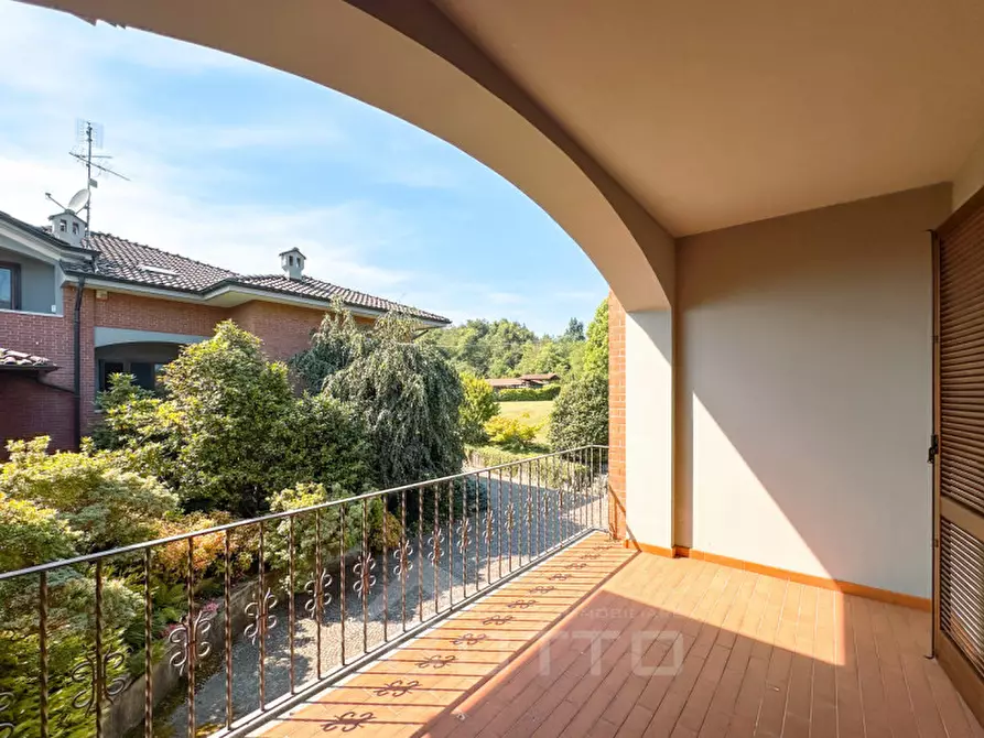 Immagine 18 di Villa in vendita  in VIA COSSATO a Gattinara