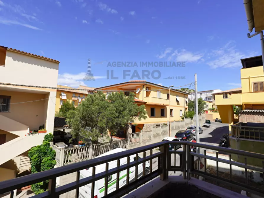Immagine 5 di Appartamento in vendita  in Via Ugo La Malfa a La Maddalena