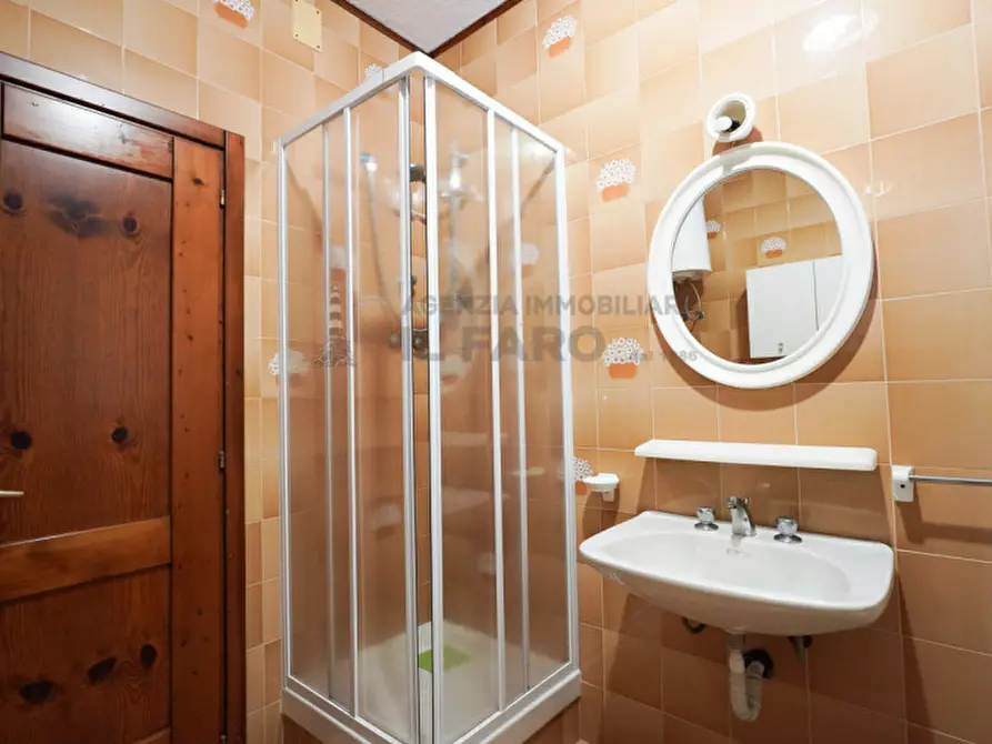 Immagine 22 di Appartamento in vendita  in Via Ugo La Malfa a La Maddalena