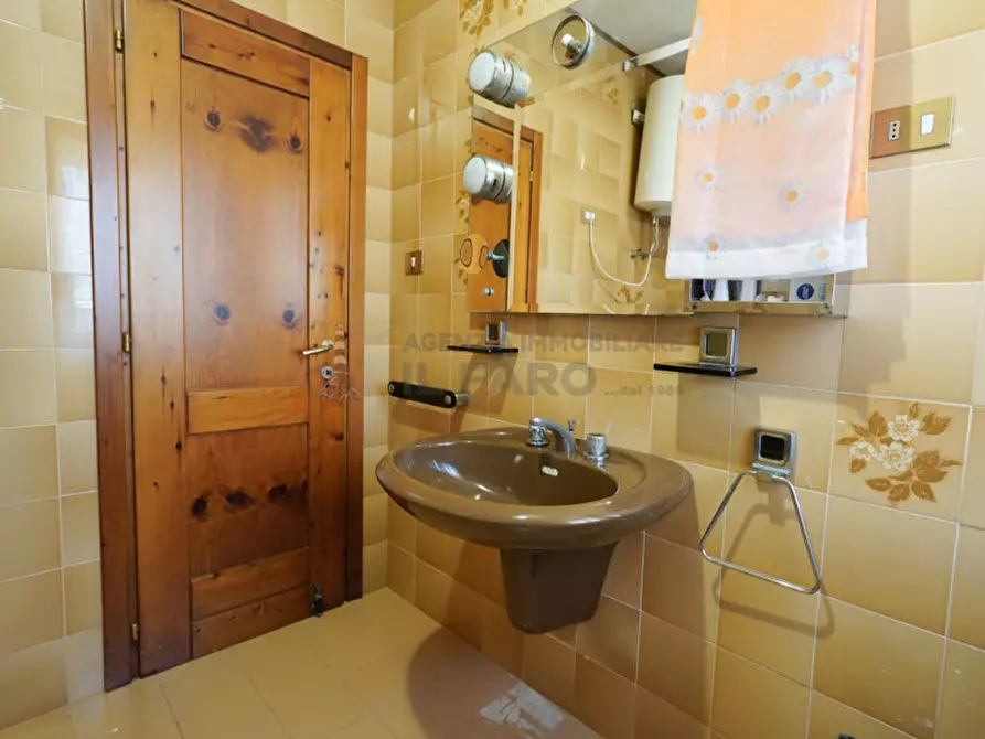 Immagine 26 di Appartamento in vendita  in Via Ugo La Malfa a La Maddalena