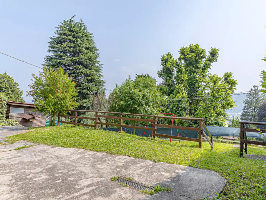 Immagine 6 di Casa indipendente in vendita  in Via Brianza a Tavernerio