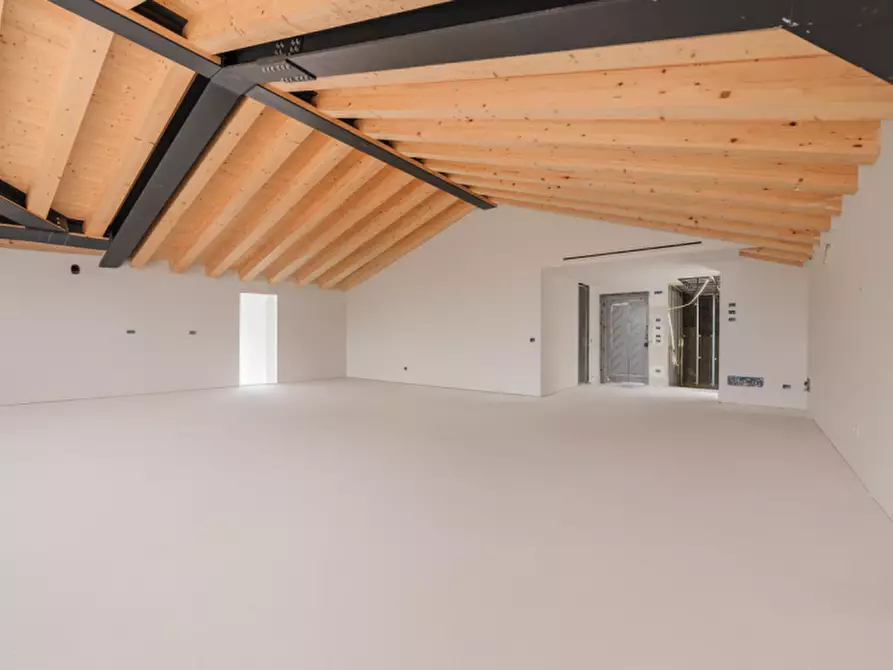 Immagine 4 di Appartamento in vendita  in Via Tofane a Treviso