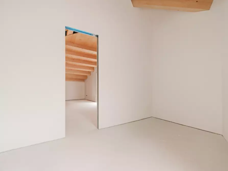 Immagine 17 di Appartamento in vendita  in Via Tofane a Treviso