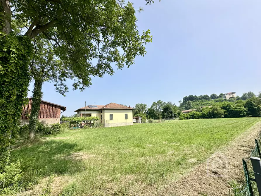 Immagine 1 di Terreno in vendita  in Via Vittorio Veneto a Vische