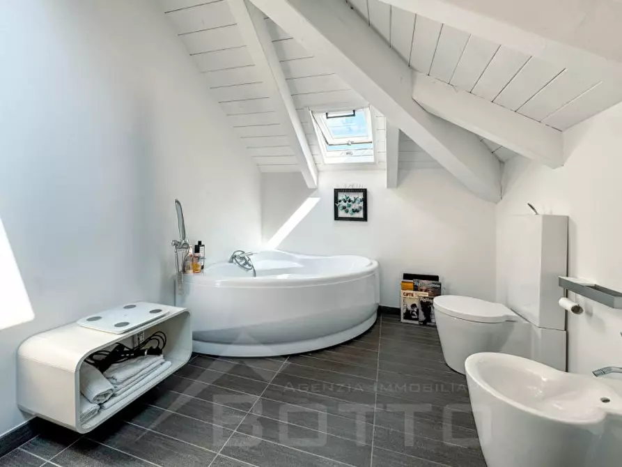 Immagine 20 di Appartamento in vendita  in via novara 40 a Borgomanero