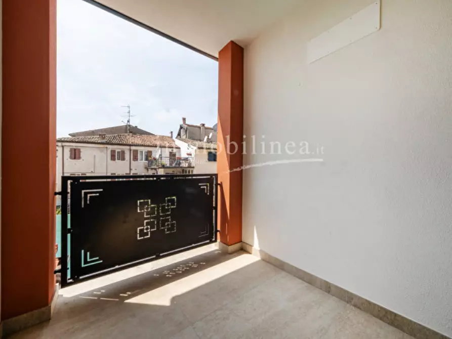Immagine 18 di Appartamento in vendita  in Via fratelli canestrali a Costermano sul Garda