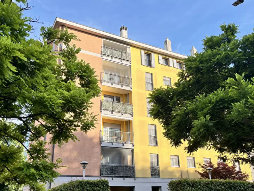 Immagine 2 di Appartamento in vendita  in Via Guido Rossa a Buccinasco