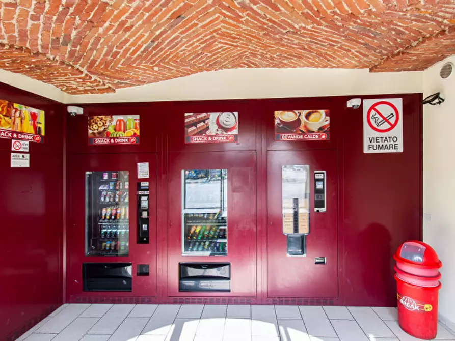 Immagine 6 di Attività commerciale in vendita  in Via San Giovanni Bosco, 4 a San Benigno Canavese