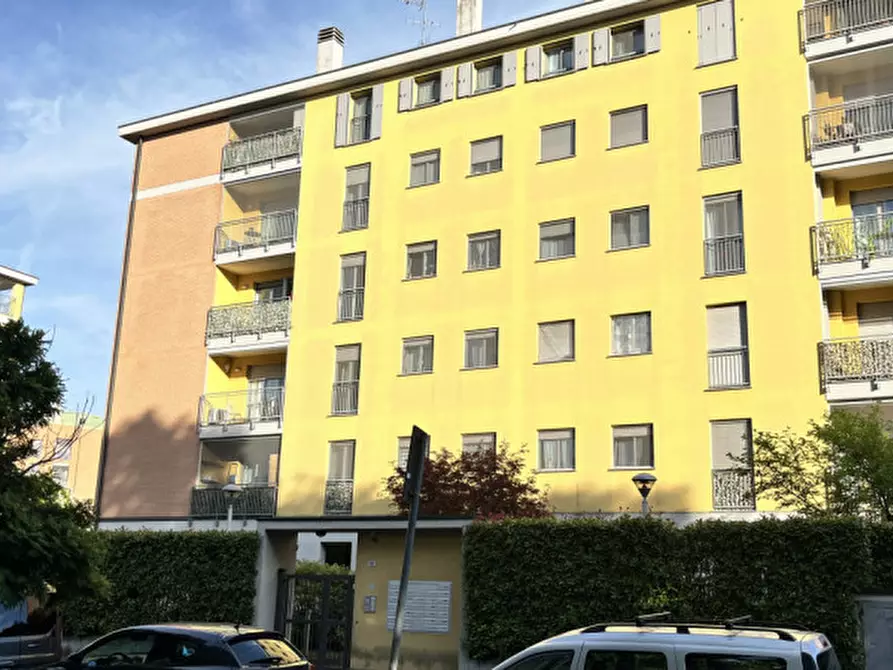 Immagine 2 di Appartamento in vendita  in Via Guido Rossa a Buccinasco