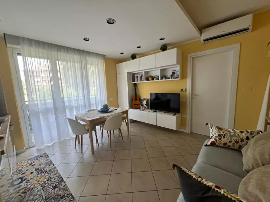 Immagine 3 di Appartamento in vendita  in Via Guido Rossa a Buccinasco