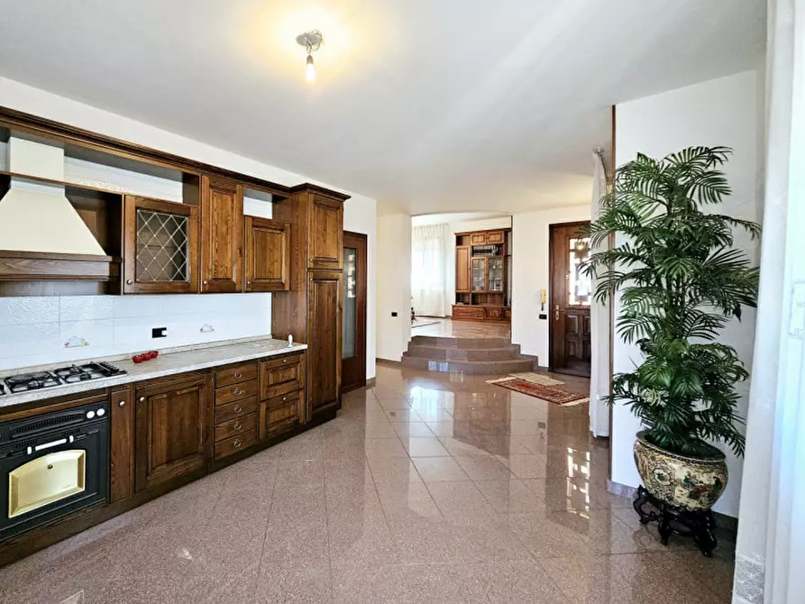 Immagine 3 di Casa indipendente in vendita  in Via Michelangelo Buonarroti a Pozzonovo