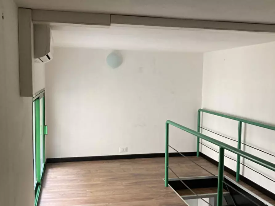 Immagine 8 di Negozio in affitto  in Via del Santo 14 a Padova