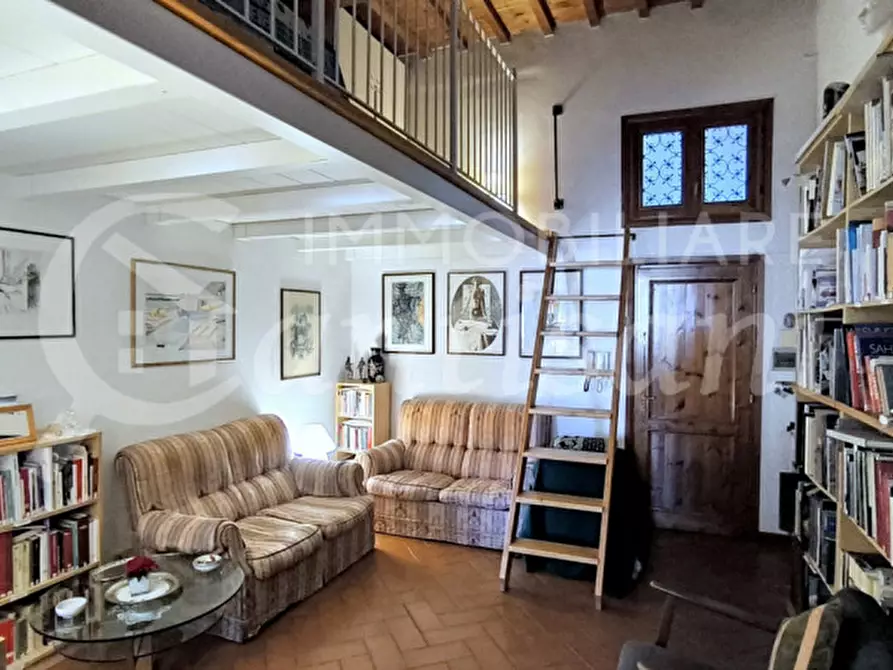 Immagine 3 di Appartamento in vendita  in via feanza a Firenze