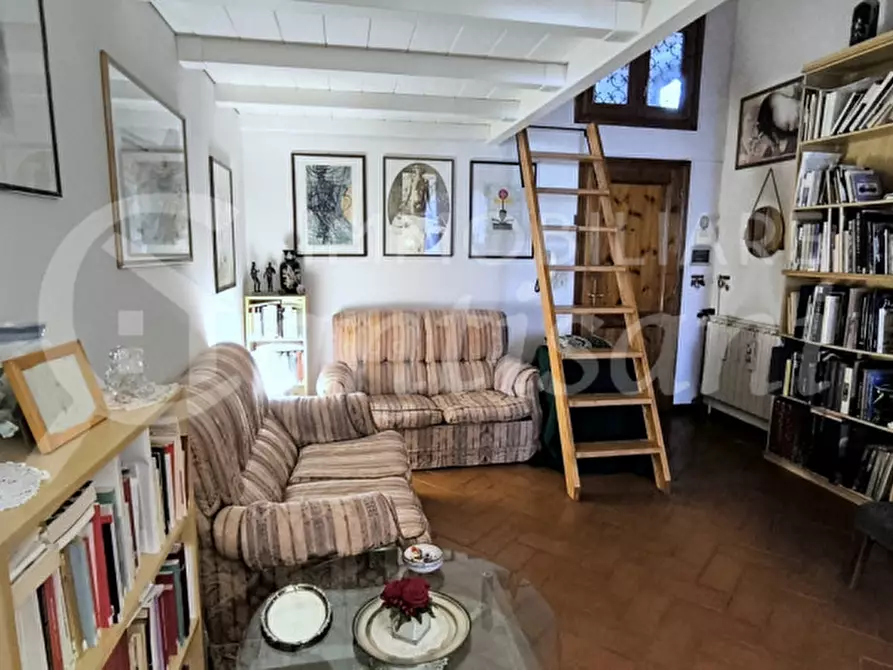 Immagine 4 di Appartamento in vendita  in via feanza a Firenze