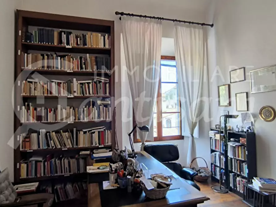 Immagine 5 di Appartamento in vendita  in via feanza a Firenze