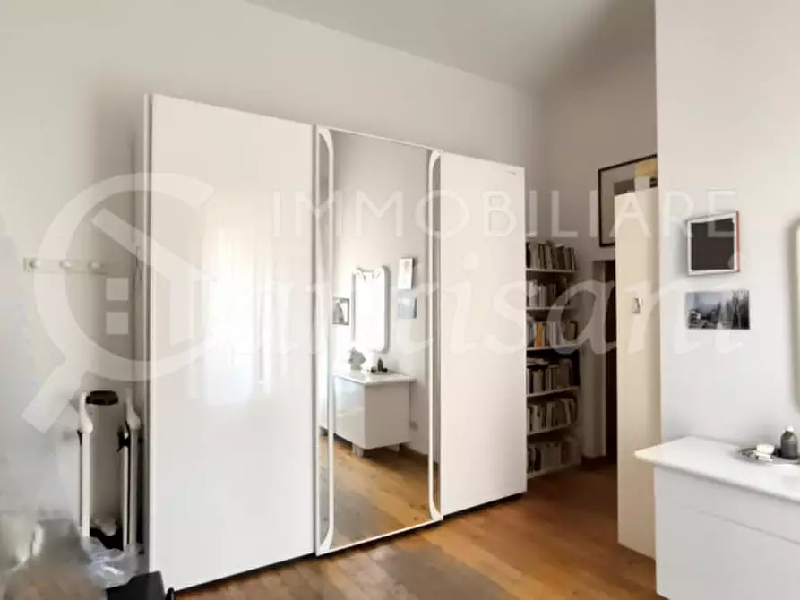 Immagine 9 di Appartamento in vendita  in via feanza a Firenze