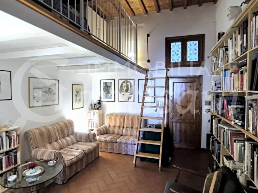 Immagine 14 di Appartamento in vendita  in via feanza a Firenze