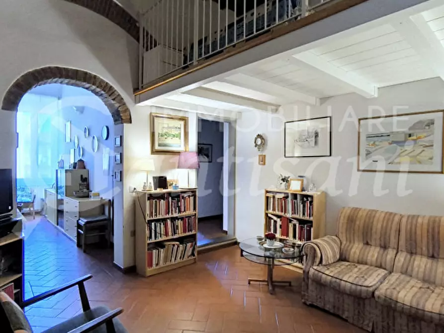 Immagine 15 di Appartamento in vendita  in via feanza a Firenze