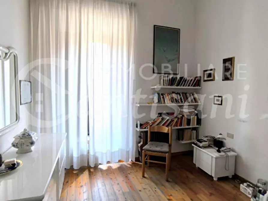 Immagine 22 di Appartamento in vendita  in via feanza a Firenze