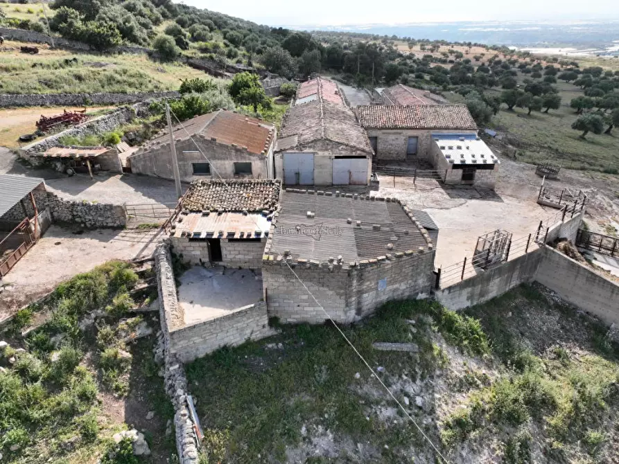 Immagine 27 di Rustico / casale in vendita  in Contrada Cava Corallo a Ragusa