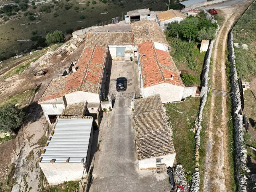 Immagine 32 di Rustico / casale in vendita  in Contrada Cava Corallo a Ragusa