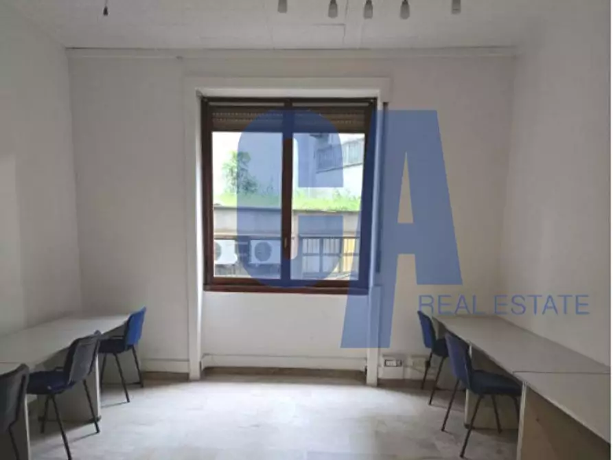 Immagine 1 di Ufficio in vendita  in PIAZZA ERBA CARLO a Milano