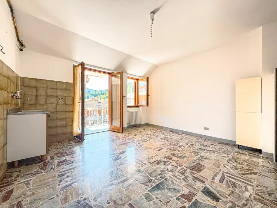 Immagine 6 di Appartamento in vendita  in Via Alto Vergante 226 a Brovello-Carpugnino