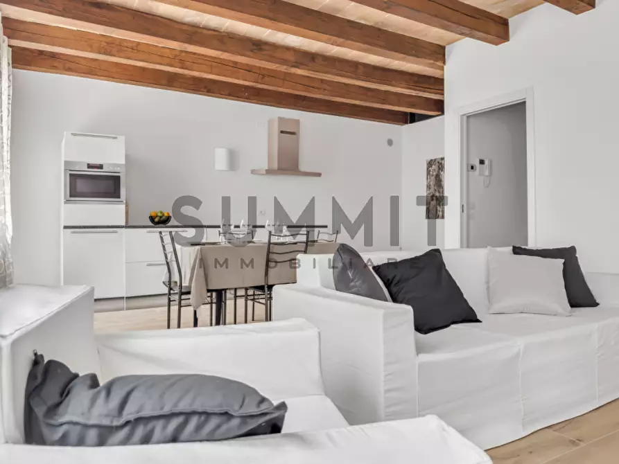 Immagine 1 di Appartamento in vendita  in via Pasubio a Schio