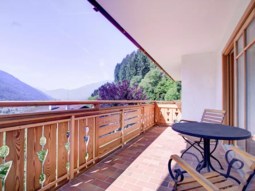 Immagine 2 di Villa in vendita  in Via delle Capre a Spiazzo