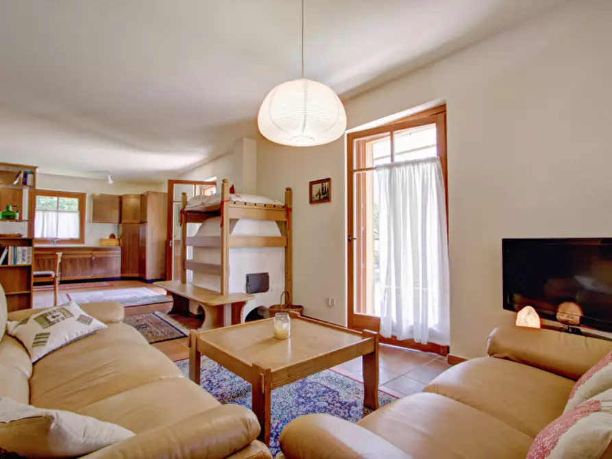 Immagine 14 di Villa in vendita  in Via delle Capre a Spiazzo