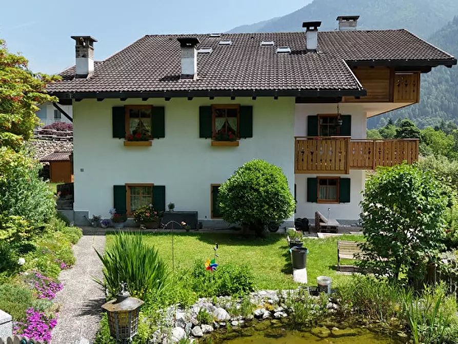 Immagine 18 di Villa in vendita  in Via delle Capre a Spiazzo