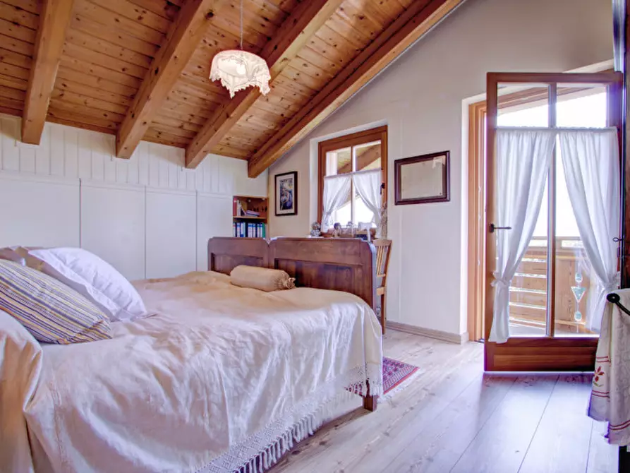 Immagine 22 di Villa in vendita  in Via delle Capre a Spiazzo