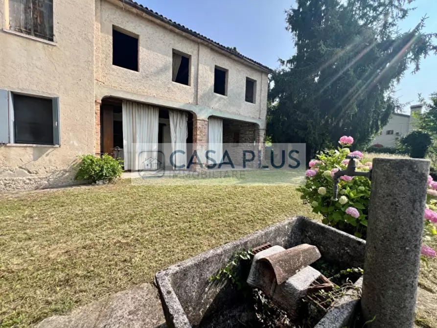 Immagine 3 di Rustico / casale in vendita  in Via delle Valli a Pieve Del Grappa