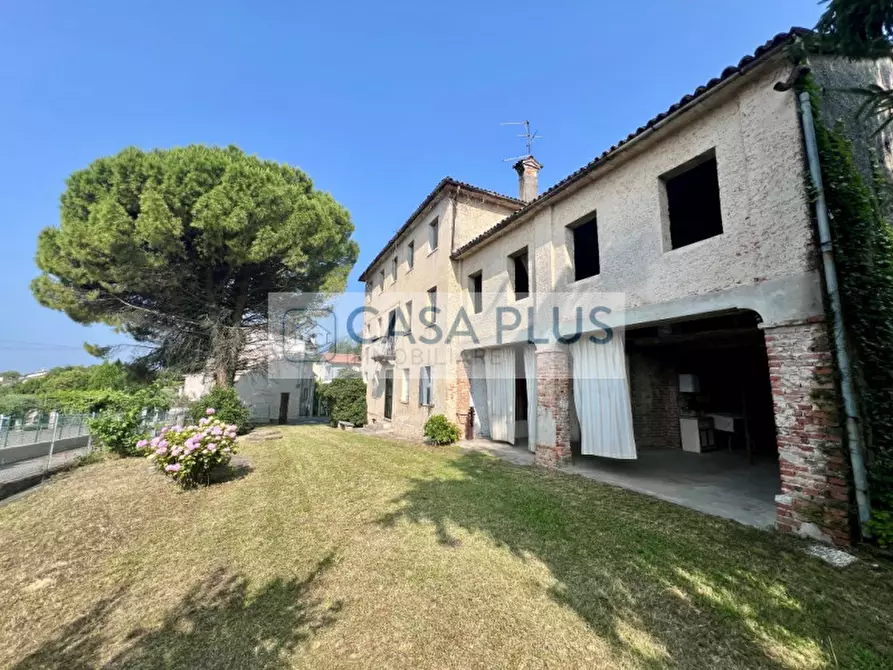 Immagine 5 di Rustico / casale in vendita  in Via delle Valli a Pieve Del Grappa
